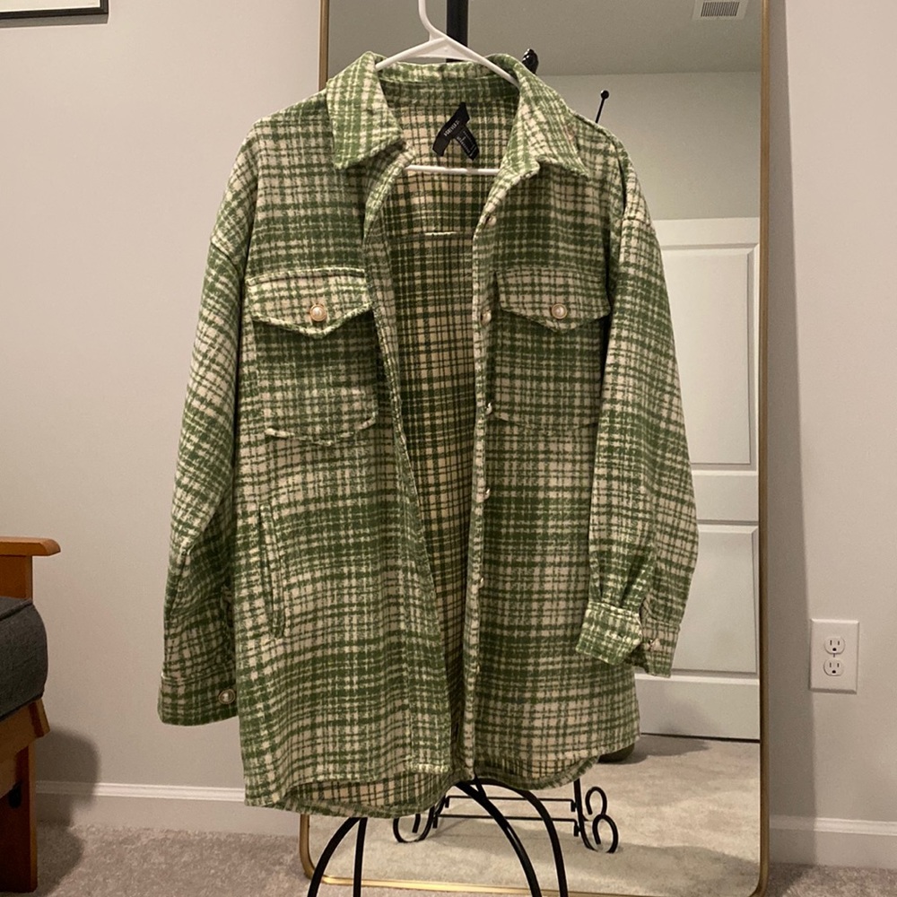Forever 21 plaid Shacket with pockets! Size S